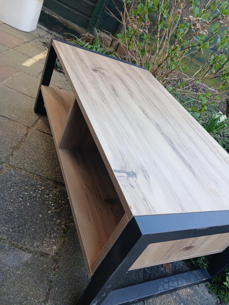 Mooie salontafel, Ophalen, Gebruikt