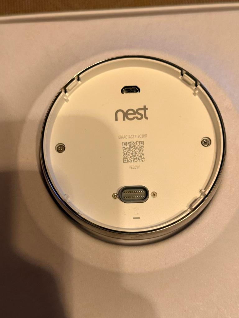 Nest Thermostaat - Slimme Thermostaat, Ophalen of Verzenden, Slimme thermostaat, Zo goed als nieuw