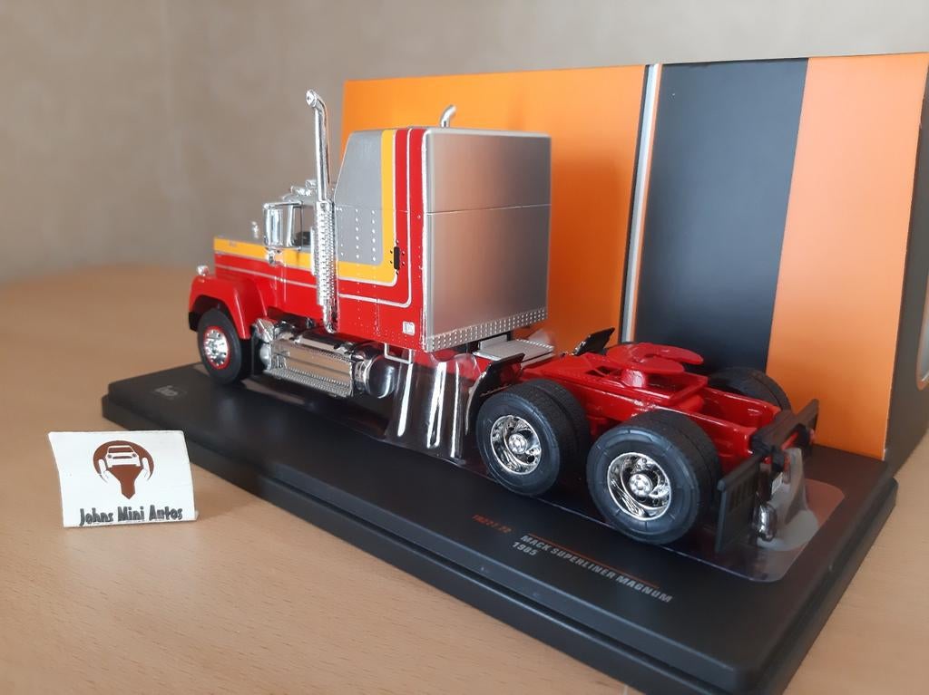 Mack Superliner Magnum 1985 Rood/Zilver - IXO Trucks 1:43, Hobby en Vrije tijd, Modelauto's | 1:43, Overige merken, Nieuw, IXO Trucks