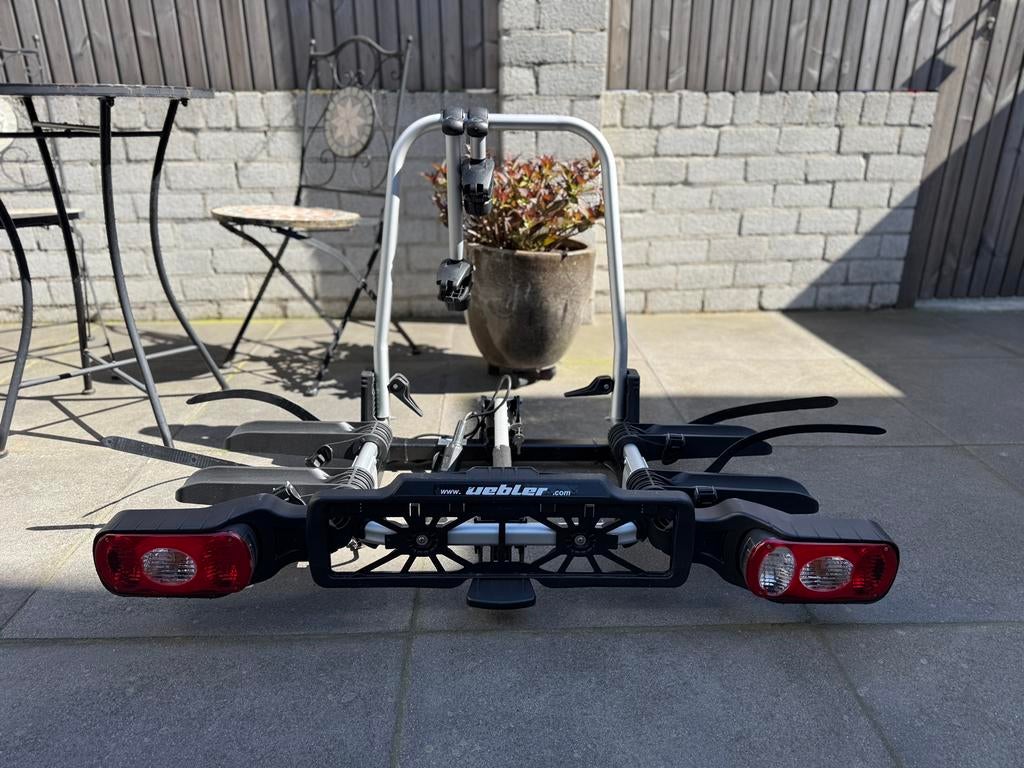 Nette fietsendrager Uebler x21 met tas, Auto diversen, Ophalen, Elektrische fiets, Zo goed als nieuw, 2 fietsen