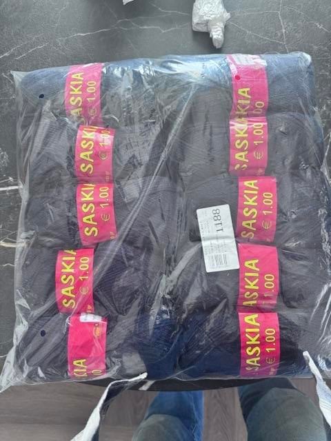 10 bollen Wibra Saskia Marineblauw garen, Hobby en Vrije tijd, Breien en Haken, Ophalen of Verzenden, Nieuw, Breien of Haken, Wol of Garen