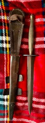 Fairbairn Sykes 2nd Pattern commando dolk mes  airborne 1944, Verzamelen, Verzenden, Landmacht, Engeland, Mes of Dolk
