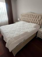 Luxe Boxspring met Opbergruimte en 2 Nachtkastjes, Ophalen, Beige, Tweepersoons, Zo goed als nieuw