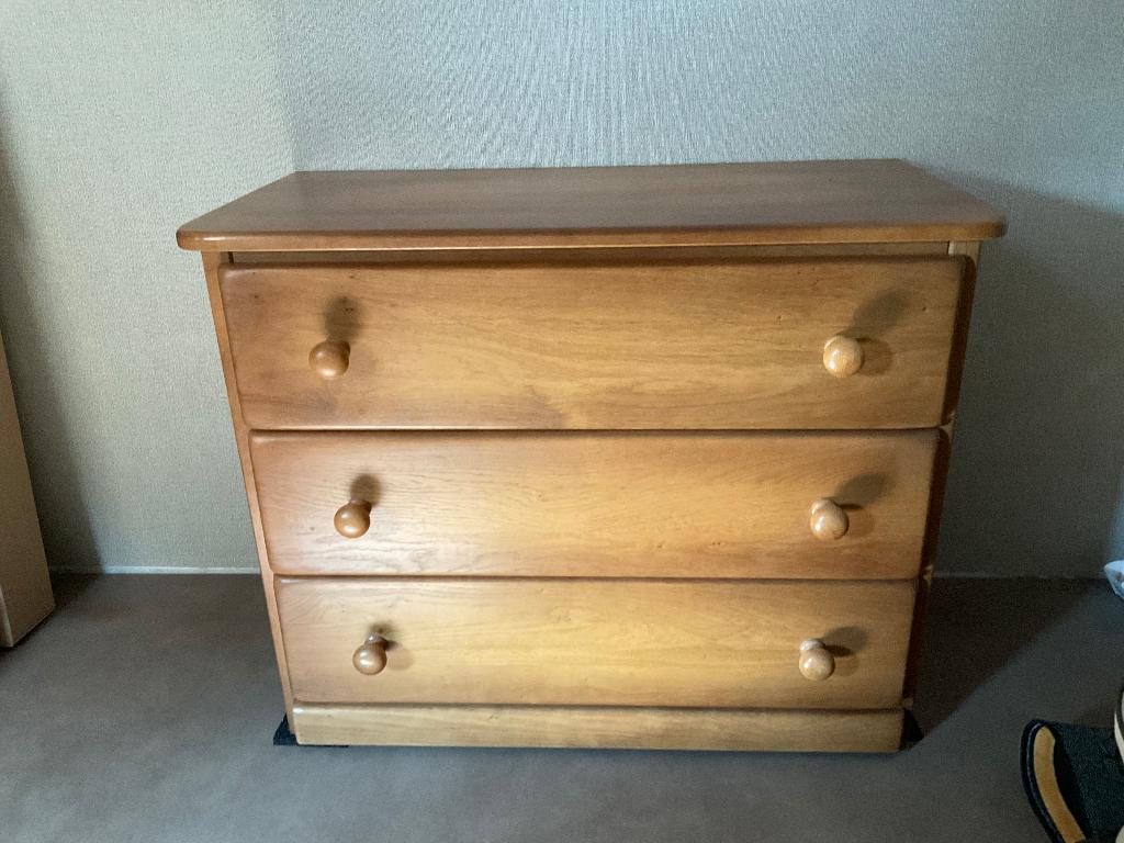 Commode en nachtkastjes, Ophalen, Met plank(en), Gebruikt, 50 tot 100 cm