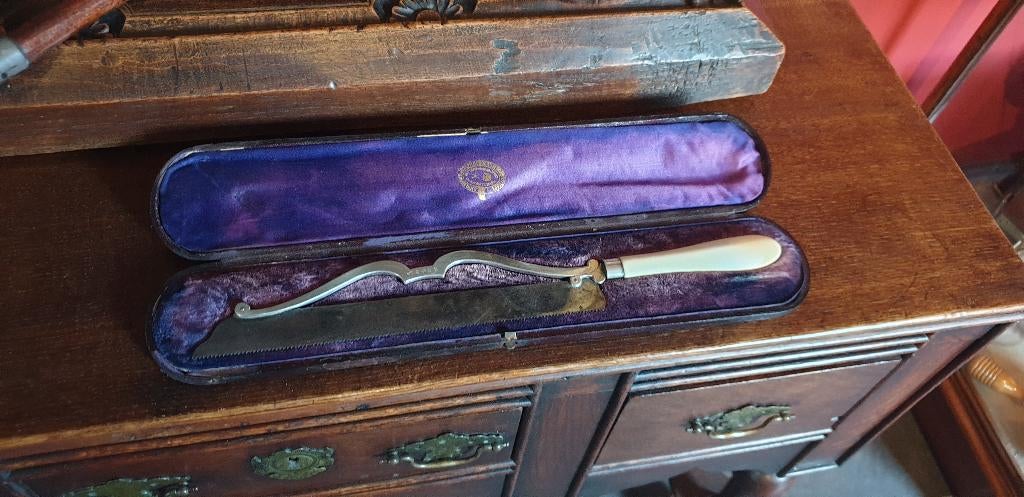 Antieke bijzondere medische amputatie zaag? of zaag, Antiek en Kunst, Antiek | Gereedschap en Instrumenten, Ophalen of Verzenden