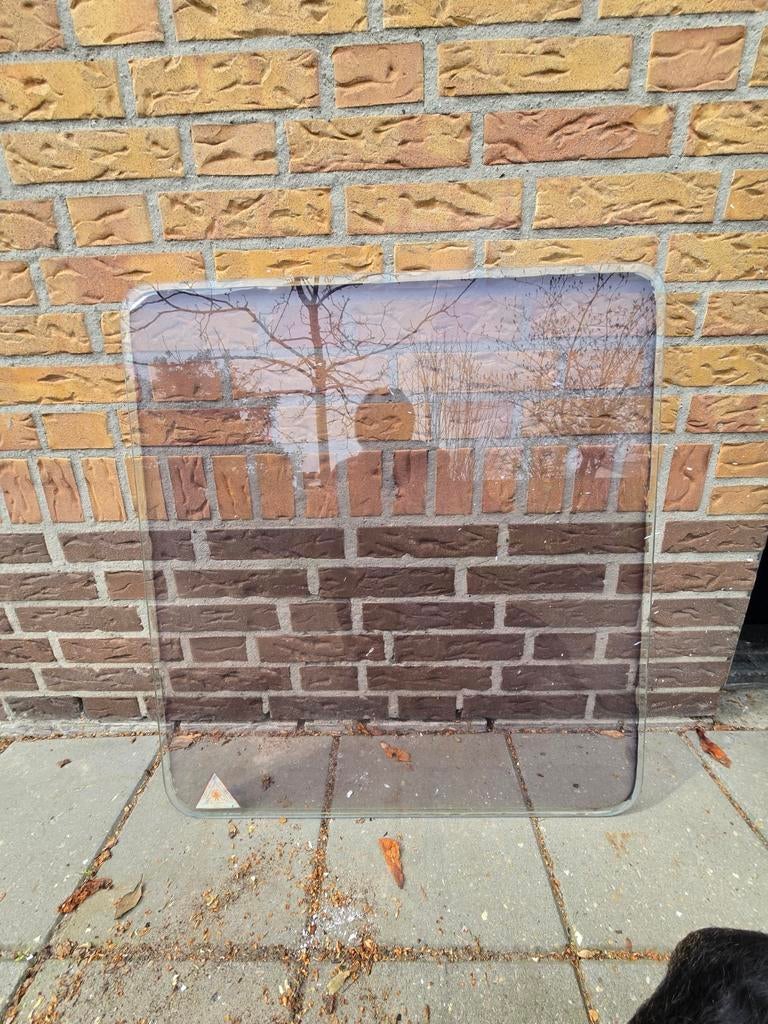 Achterruit Mercedes 609D ambulance, Auto-onderdelen, Ruiten en Toebehoren, Ophalen, Gebruikt, Mercedes-Benz