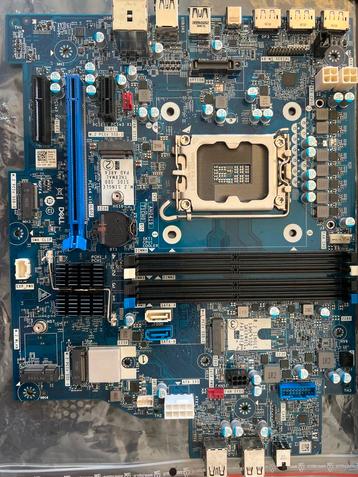 Dell 049TYW Moederbord  DDR4 beschikbaar voor biedingen