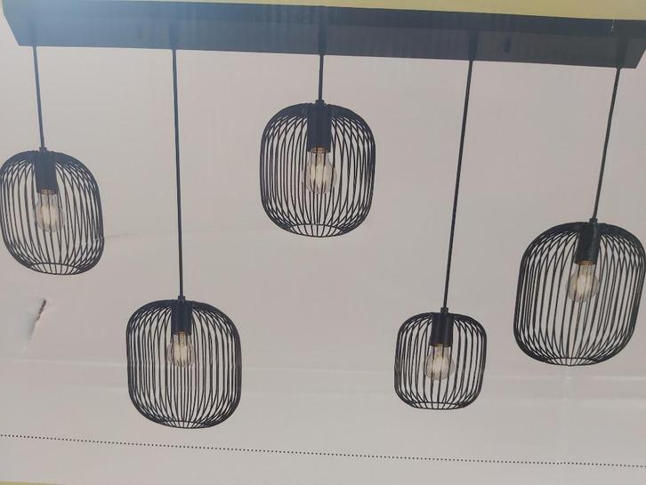 Hanglampen Vic (splinter nieuw), Huis en Inrichting, Lampen | Hanglampen, Nieuw, 50 tot 75 cm, Metaal, Ophalen