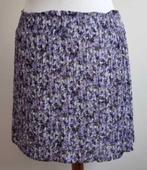 Flamant Rose wit plisse rokje met lila bloemetjes mt. L, Kleding | Dames, Rokken, Maat 38/40 (M), Paars, Zo goed als nieuw, Boven de knie