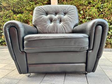Klassieke club chair - zwart soepel leer beschikbaar voor biedingen