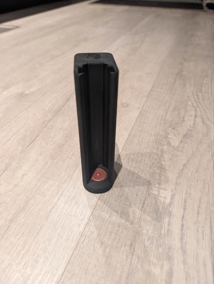 Olight Arkfeld usb-c powerbank/dock, Caravans en Kamperen, Zaklampen, Zo goed als nieuw, Ophalen of Verzenden