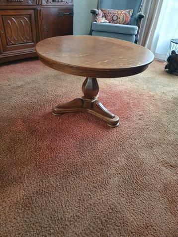 Mooie zware ronde salontafel bieden vanaf 25,00 beschikbaar voor biedingen