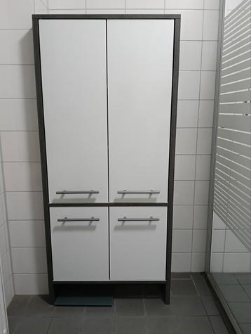 Badkamer meubels beschikbaar voor biedingen