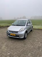 Subaru Justy 1.0 2010 Grijs, Auto's, Subaru, Justy, Stof, Origineel Nederlands, Handgeschakeld