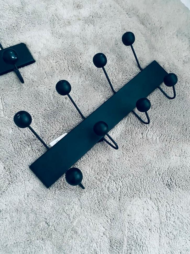 2 Zwarte Metalen Kapstokken - H&M Home, Huis en Inrichting, Woonaccessoires | Kapstokken, Zo goed als nieuw, Wandkapstok, Minder dan 100 cm