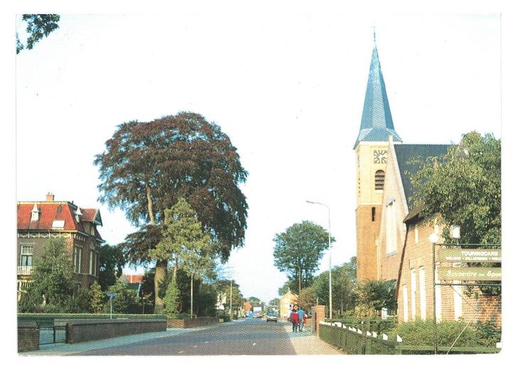 983015 Staphorst Ov Ned Herv Kerk _Gelopen met mooie Zegel, Verzamelen, Ansichtkaarten | Nederland, Gelopen, Overijssel, 1980 tot heden