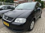 Volkswagen Touran 1.6-16V FSI, Auto's, Voorwielaandrijving, 4 cilinders, 116 pk, Zwart