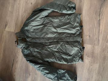 Militaire Winterjas Groen Maat M beschikbaar voor biedingen