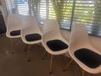 4 Vitra Eames DSW stoelen (replica), Huis en Inrichting, Stoelen, Ophalen, Kunststof, Gebruikt, Wit