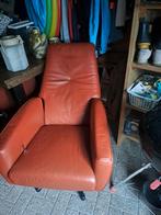 Vintage Leren Fauteuil, Huis en Inrichting, Fauteuils, Ophalen of Verzenden, Gebruikt, 75 tot 100 cm, 50 tot 75 cm