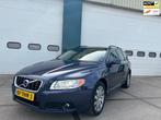 Volvo V70 1.6 T4 Limited Edition, Auto's, Volvo, Voorwielaandrijving, 15 km/l, Gebruikt, Zwart