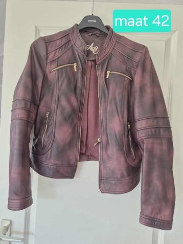 Lederen Damesjasje beschikbaar voor biedingen