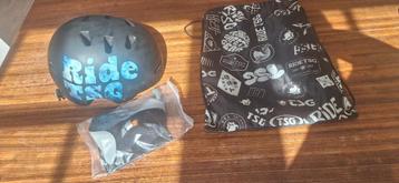 TSG skate/bmx helm (nooit gebruikt) beschikbaar voor biedingen