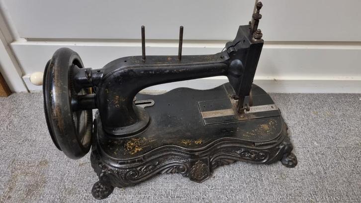 Antieke Naaimachine - ca. 1900 - Decoratief, Antiek en Kunst, Antiek | Naaimachines, Ophalen of Verzenden