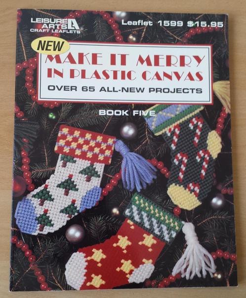 Kerstmis - Make It Merry In Plastic Canvas - Leisure Arts, Hobby en Vrije tijd, Borduren en Borduurmachines, Gebruikt, Patroon