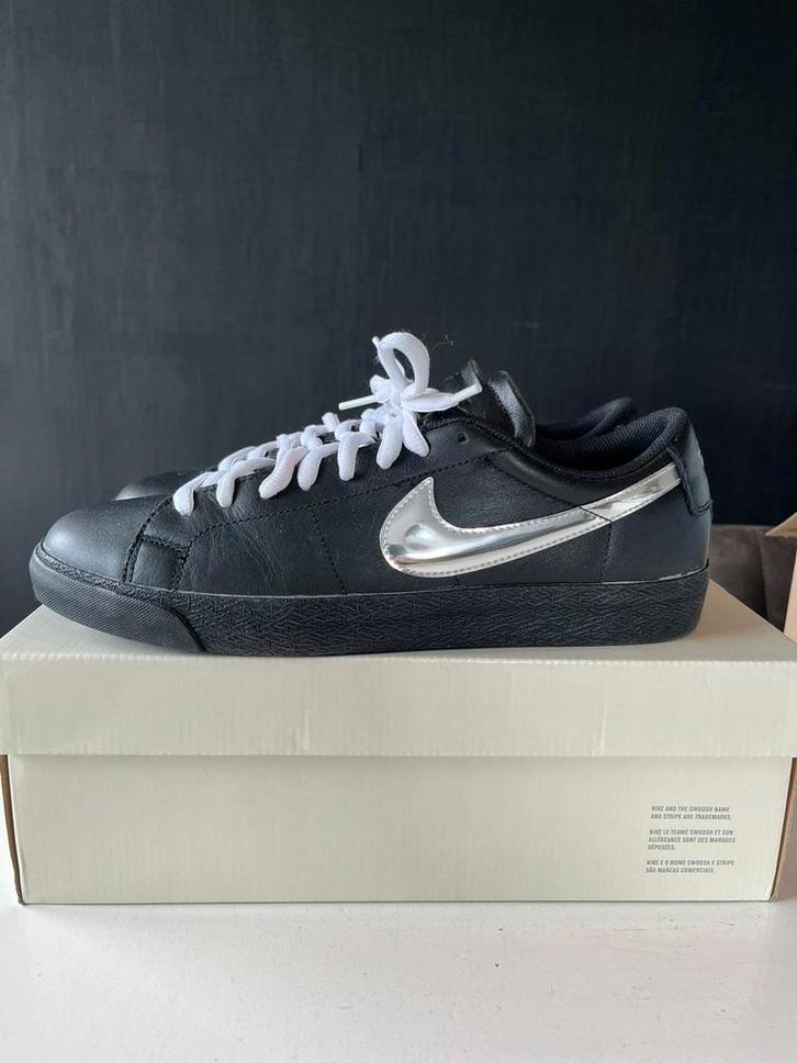Nike SB Blazer Low ‘Dancer Skateboards’ EU45 / US11, Kleding | Heren, Schoenen, Zo goed als nieuw, Sneakers of Gympen, Zwart, Ophalen of Verzenden