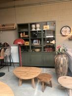 Vitrinekast metaal glas wit groen terra zand mosterd zwart, Huis en Inrichting, Ophalen of Verzenden, Zo goed als nieuw, 25 tot 50 cm