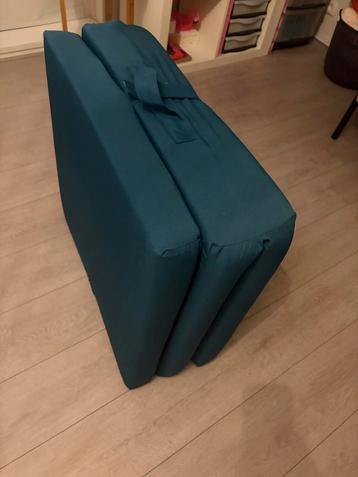 Opvouwbaar 1-persoons matras beschikbaar voor biedingen