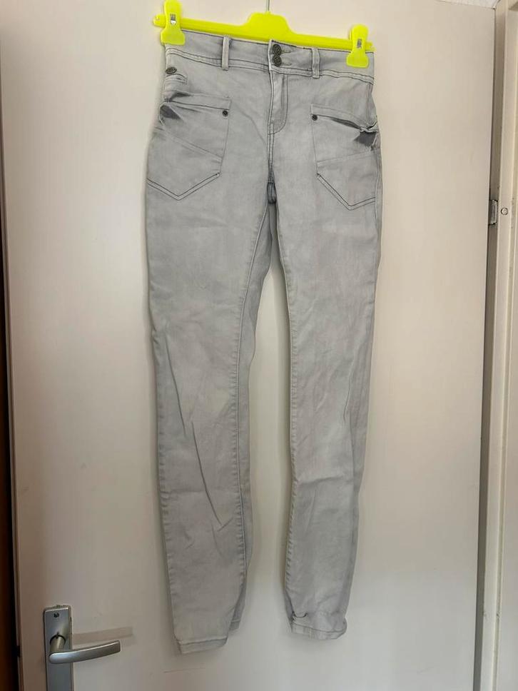 Dames skinny jeans merk Sensation maat 28, Kleding | Dames, Spijkerbroeken en Jeans, Zo goed als nieuw, W30 - W32 (confectie 38/40)