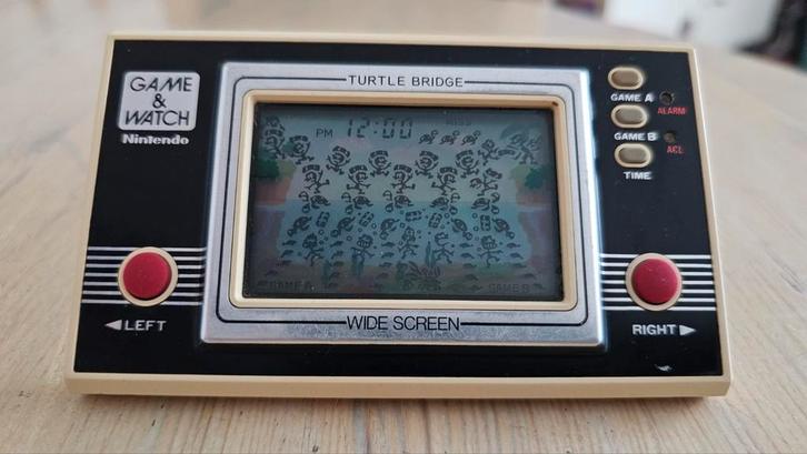 Nintendo game and watch TURTLE BRIDGE LEES GOED AUB, Spelcomputers en Games, Games | Overige, Gebruikt, Ophalen
