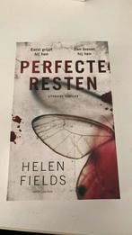Perfecte resten van Helen Fields, Nieuw, Ophalen of Verzenden