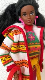 Barbie BENNETON CHRISTIE Mattel, Ophalen of Verzenden, Zo goed als nieuw, Pop