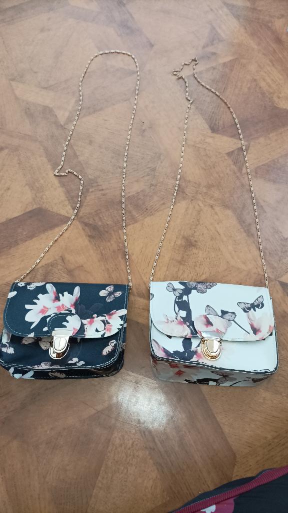 Kleine schoudertasje met vlinders en bloemen patron, Sieraden, Tassen en Uiterlijk, Tassen | Damestassen, Ophalen of Verzenden