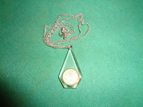 Oorlog wo2 sieraad munt hanger vliegtuig glas stil verzet, Verzamelen, Militaria | Tweede Wereldoorlog, Landmacht, Nederland, Verzenden