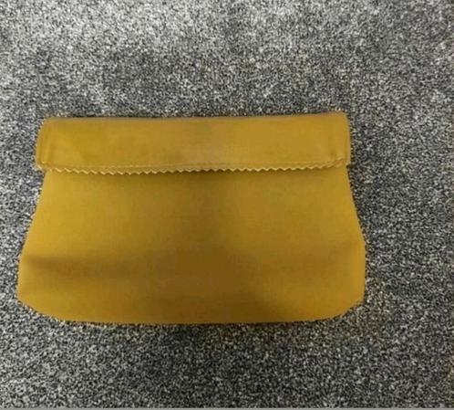 Net groen make-up tasje, Sieraden, Tassen en Uiterlijk, Toilettassen, Zo goed als nieuw, Dame, Groen, Ophalen of Verzenden