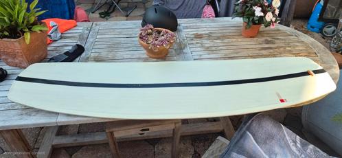 Hyperlite pleasure 144 cm, Watersport en Boten, Wakeboarden, Gebruikt, Ophalen