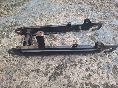 Orginele achterbrug Tomos A35, Fietsen en Brommers, Brommeronderdelen | Snorfietsen, Gebruikt, Tomos, Frame, Ophalen of Verzenden
