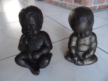 Babybeeldjes 18 cm hoog bronskleur beschikbaar voor biedingen