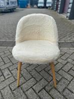 Mooi zachte stoel, Wit, Ophalen of Verzenden, Zo goed als nieuw, Eén