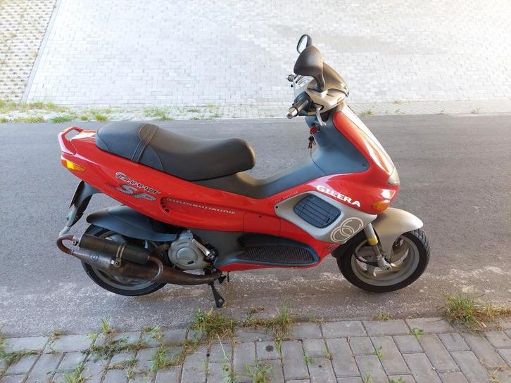Gilera Runner 180cc, Fietsen en Brommers, Scooters | Overige merken, Zo goed als nieuw, Tweetakt, Ophalen