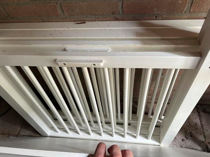 Witte baby box op wieltjes, Kinderen en Baby's, Boxen, Gebruikt, Vierkant, In hoogte verstelbaar, Wieltjes, Ophalen