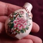 Antiek Chinees Famille Rose Parfumflesje, Antiek en Kunst, Verzenden