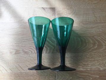 2 Groene Port glazen antiek 1900 kristal.