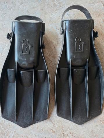 Duikvliezen / Zwemvliezen - Maat Large beschikbaar voor biedingen