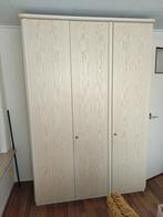 3 deurs linnenkast, Ophalen, Gebruikt, 200 cm of meer, Onbekend