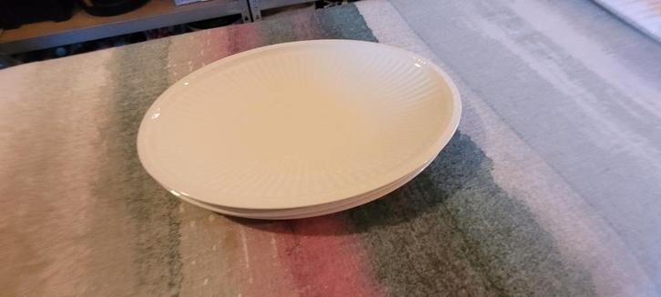 Wedgwood Edme Vleeswarenschaaltjes, Huis en Inrichting, Keuken | Servies, Gebruikt, Schaal of Schalen, Wedgwood, Aardewerk, Ophalen